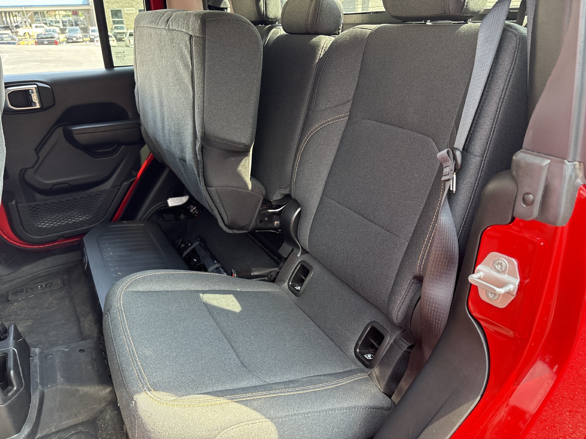 Used 2024 Jeep Gladiator Sport AWD/4WD image 16