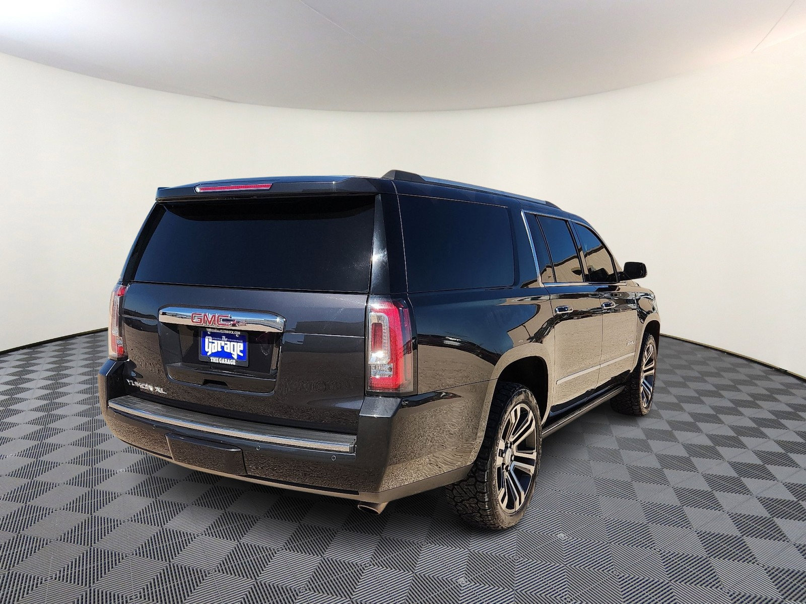 Used 2020 GMC Yukon XL Denali w/ Denali Ultimate Package image 4