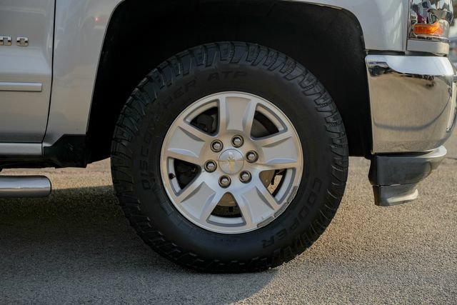 Used 2018 Chevrolet Silverado 1500 LT w/ All Star Edition AWD/4WD image 5