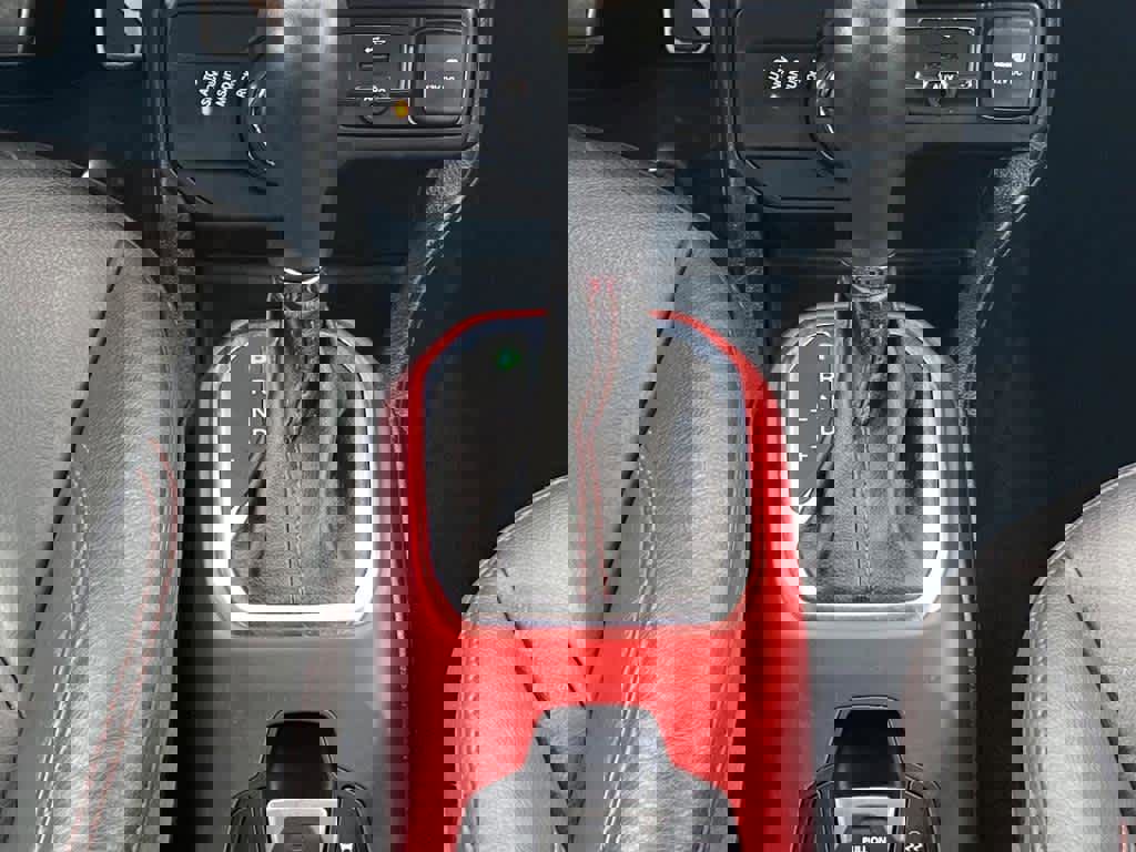 Used 2018 Jeep Renegade Trailhawk image 12