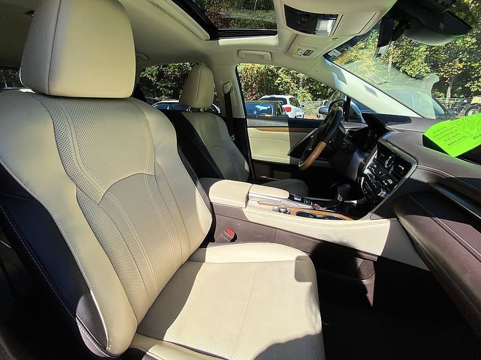 Used 2019 Lexus RX 350 AWD w/ Navigation Package image 12