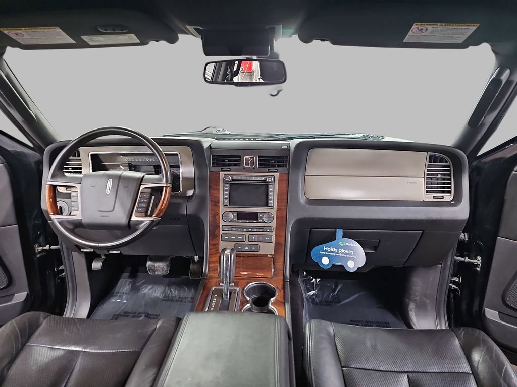Used 2011 Lincoln Navigator L 4WD image 11