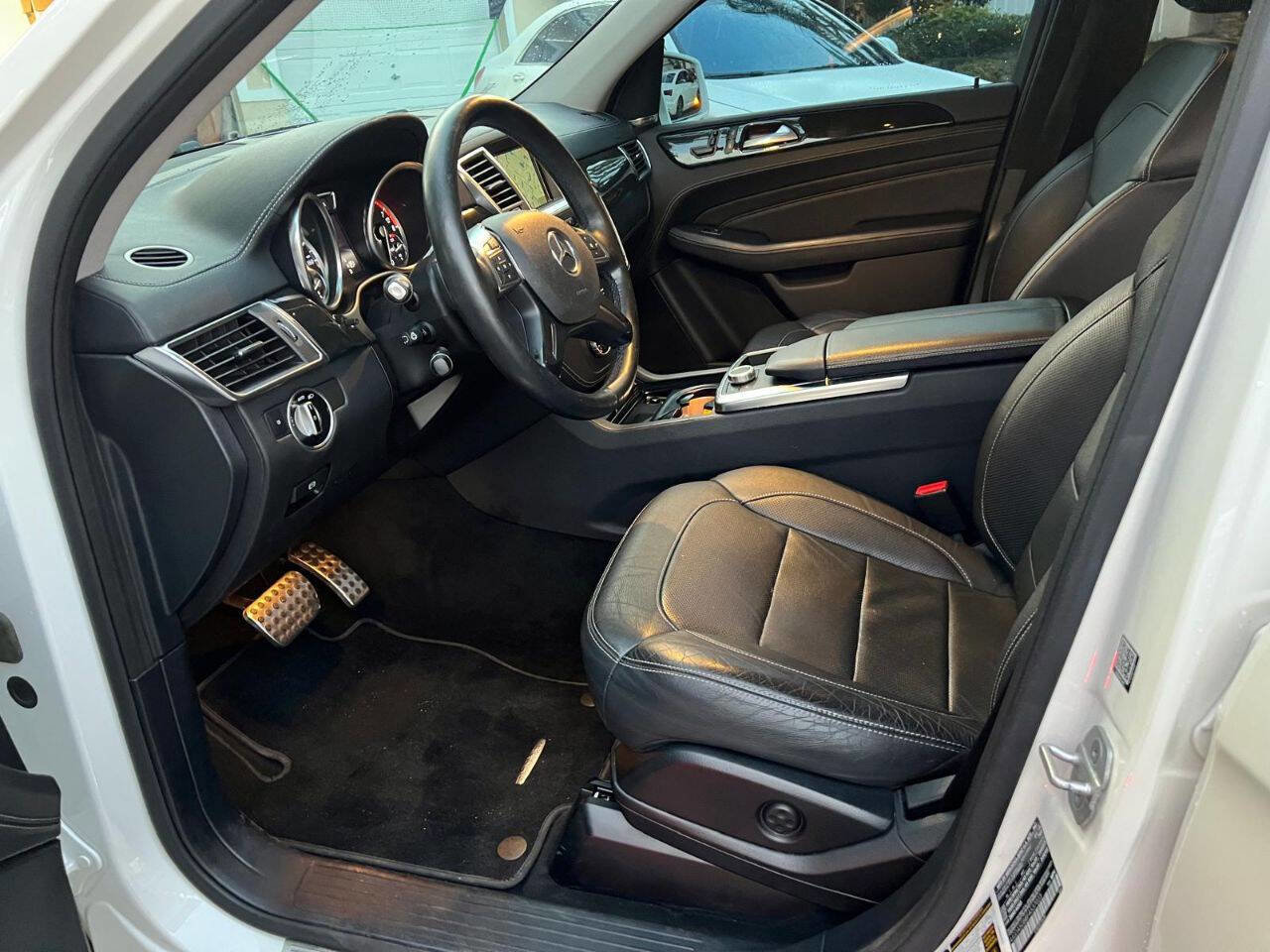 Used 2015 Mercedes-Benz ML 400 4MATIC image 10
