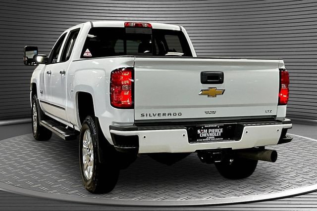 Used 2018 Chevrolet Silverado 2500 LTZ w/ Custom Sport Edition AWD/4WD image 4