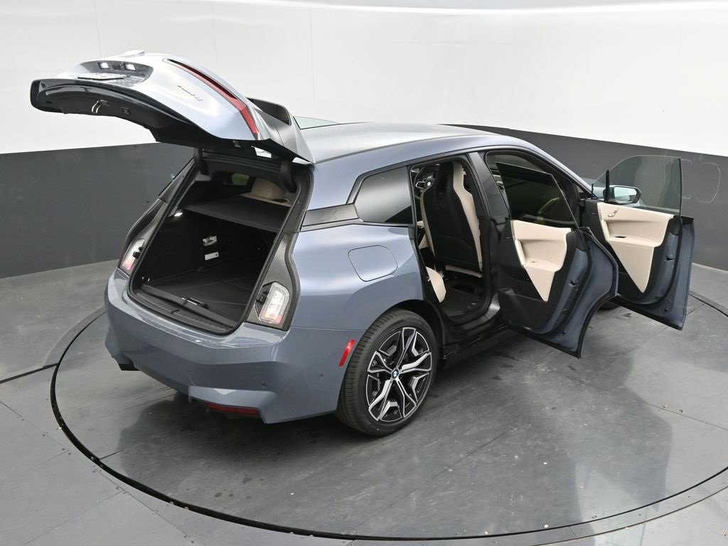 Certified 2026 BMW iX xDrive45 w/ Premium Package image 49