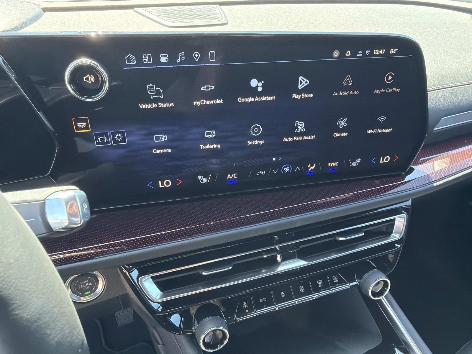 New 2026 Chevrolet Traverse Z71 w/ Enhanced Driving Package AWD/4WD image 13