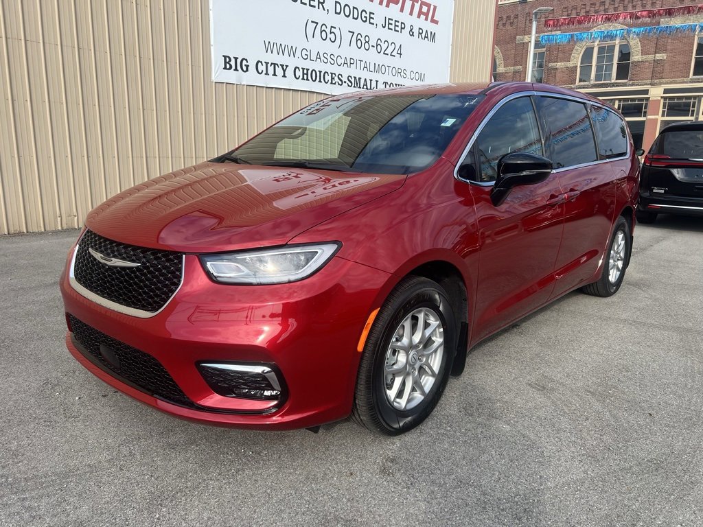 New 2025 Chrysler Pacifica Select image 1