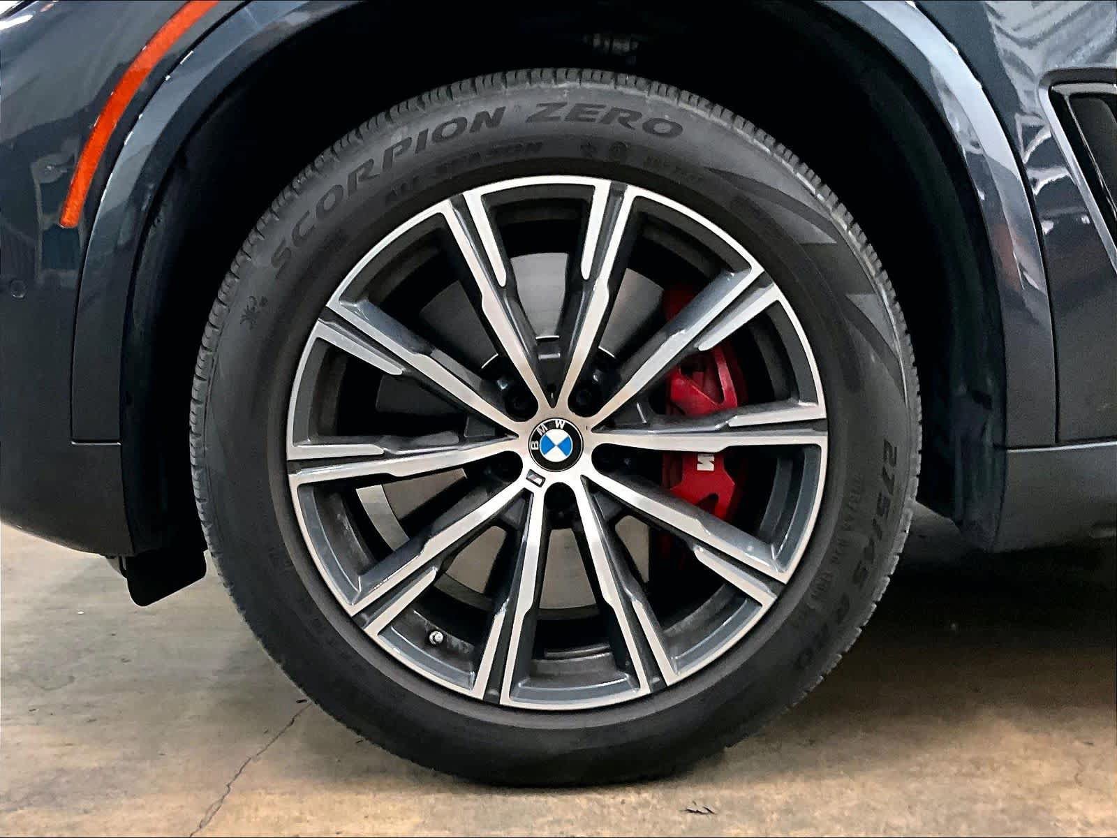 Used 2022 BMW X5 M50i w/ Executive Package AWD/4WD image 12