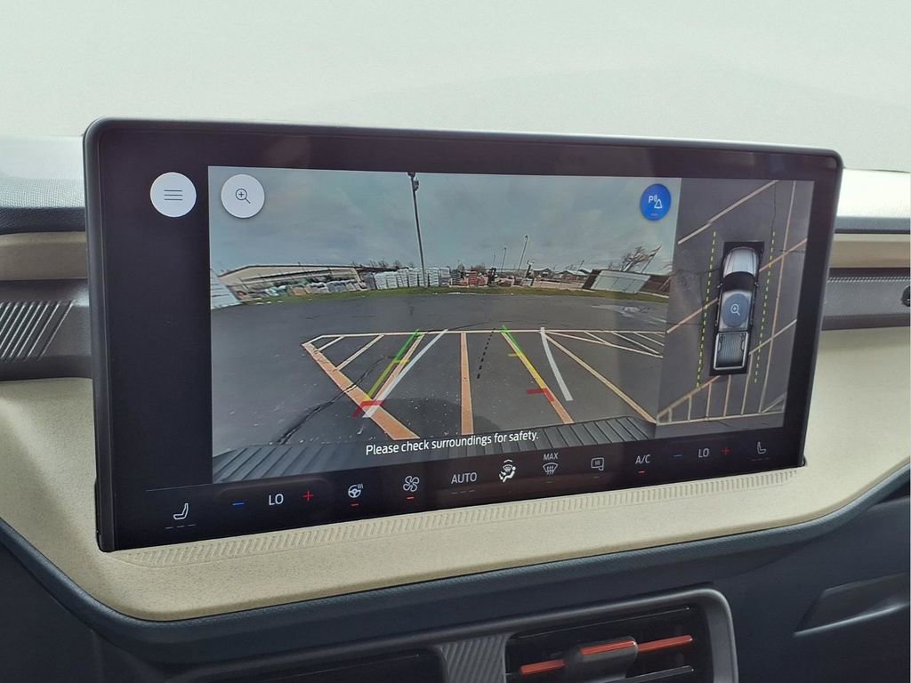 New 2026 Ford Maverick Lariat image 7