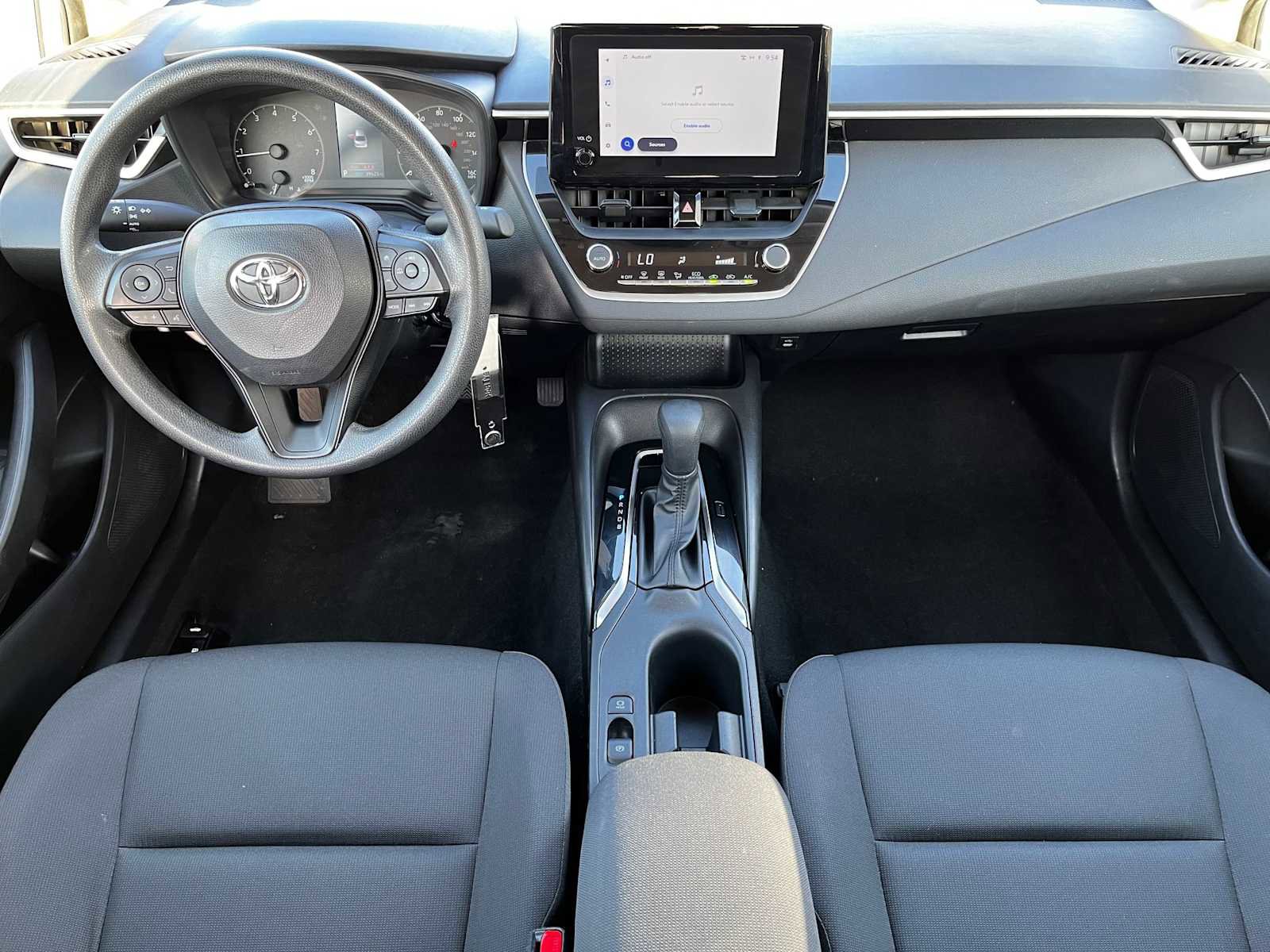 Used 2023 Toyota Corolla LE image 14