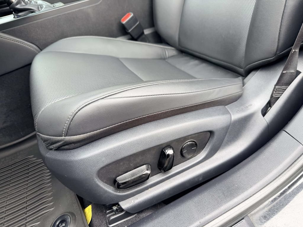 Used 2024 Lexus ES 350 w/ Premium Package FWD image 14