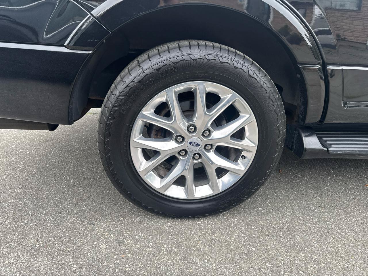 Used 2017 Ford Expedition Limited AWD/4WD image 19