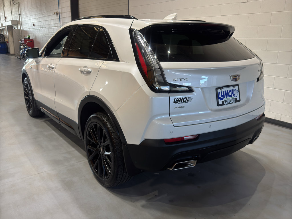 Used 2023 Cadillac XT4 Sport w/ Sun And Sound Package image 3