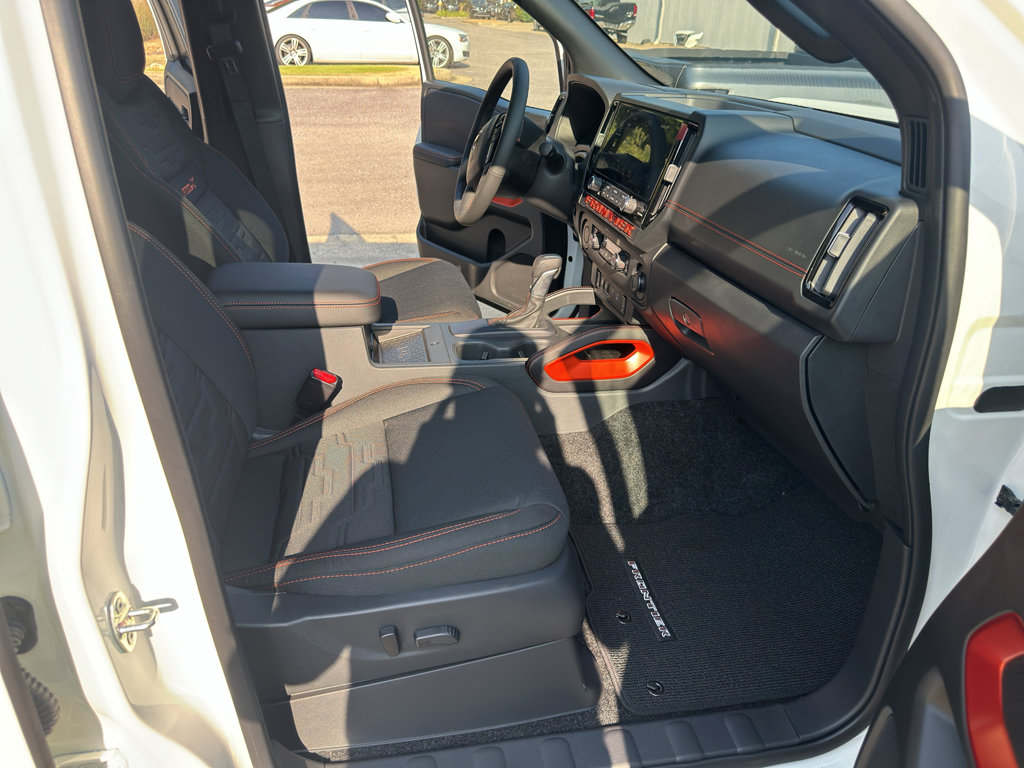 New 2026 Nissan Frontier Pro-X w/ Pro-X Convenience Package image 15
