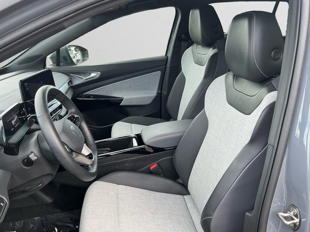 Used 2024 Volkswagen ID.4 2WD image 9