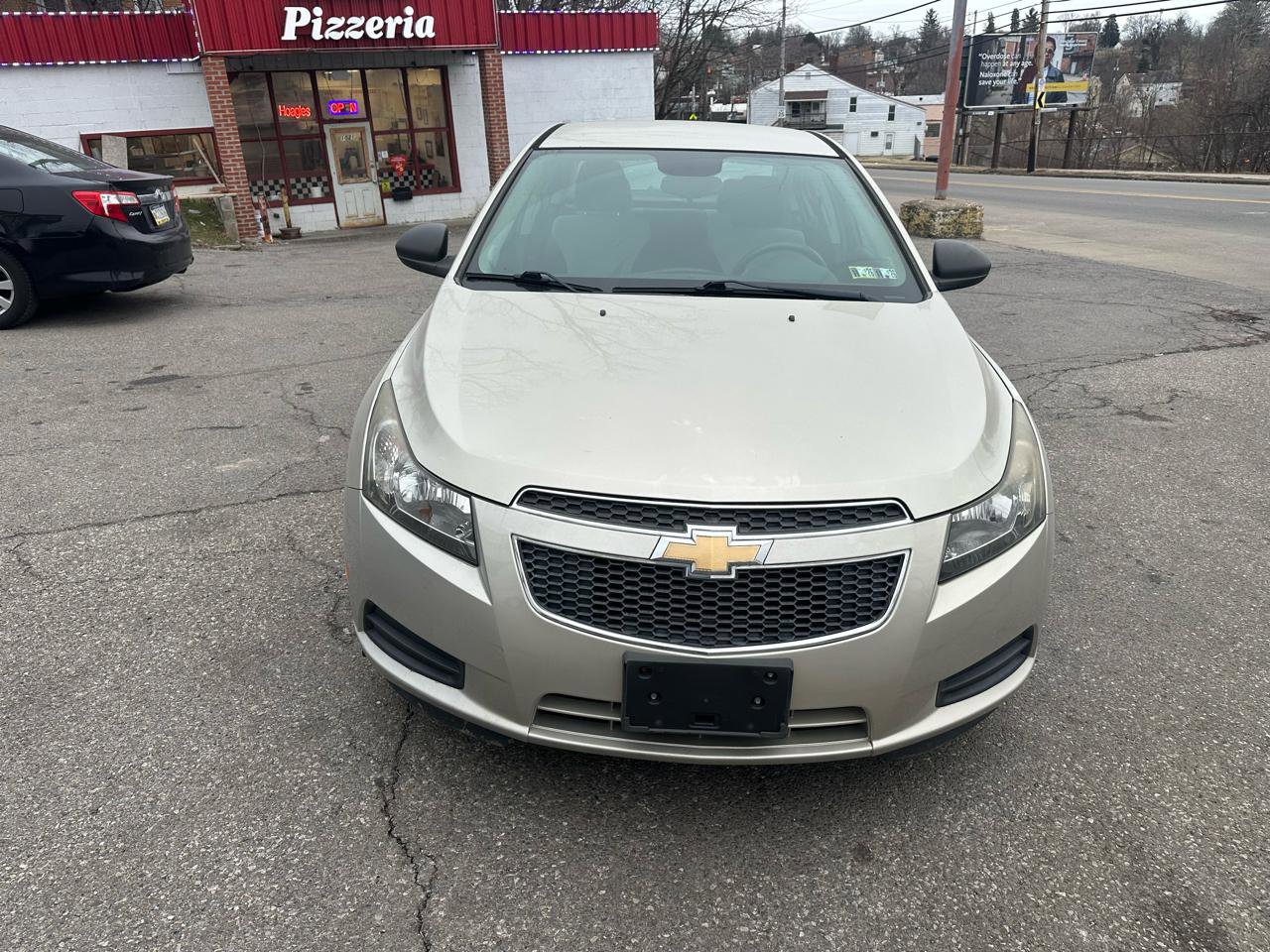 Used 2013 Chevrolet Cruze LS image 1