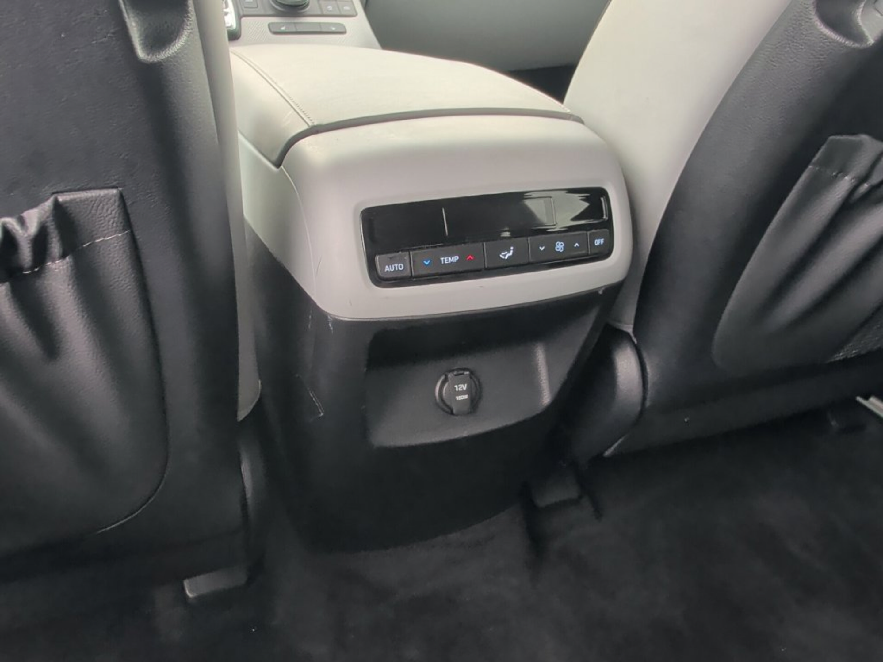 Used 2024 Hyundai Palisade SEL FWD image 36