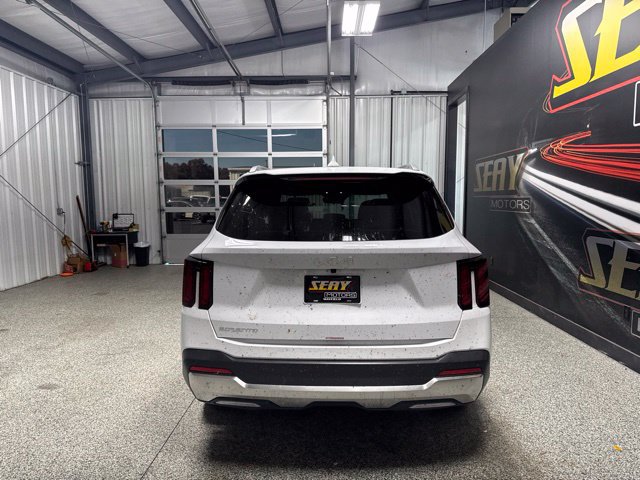 Used 2025 Kia Sorento S w/ Panoramic Sunroof Package FWD image 16