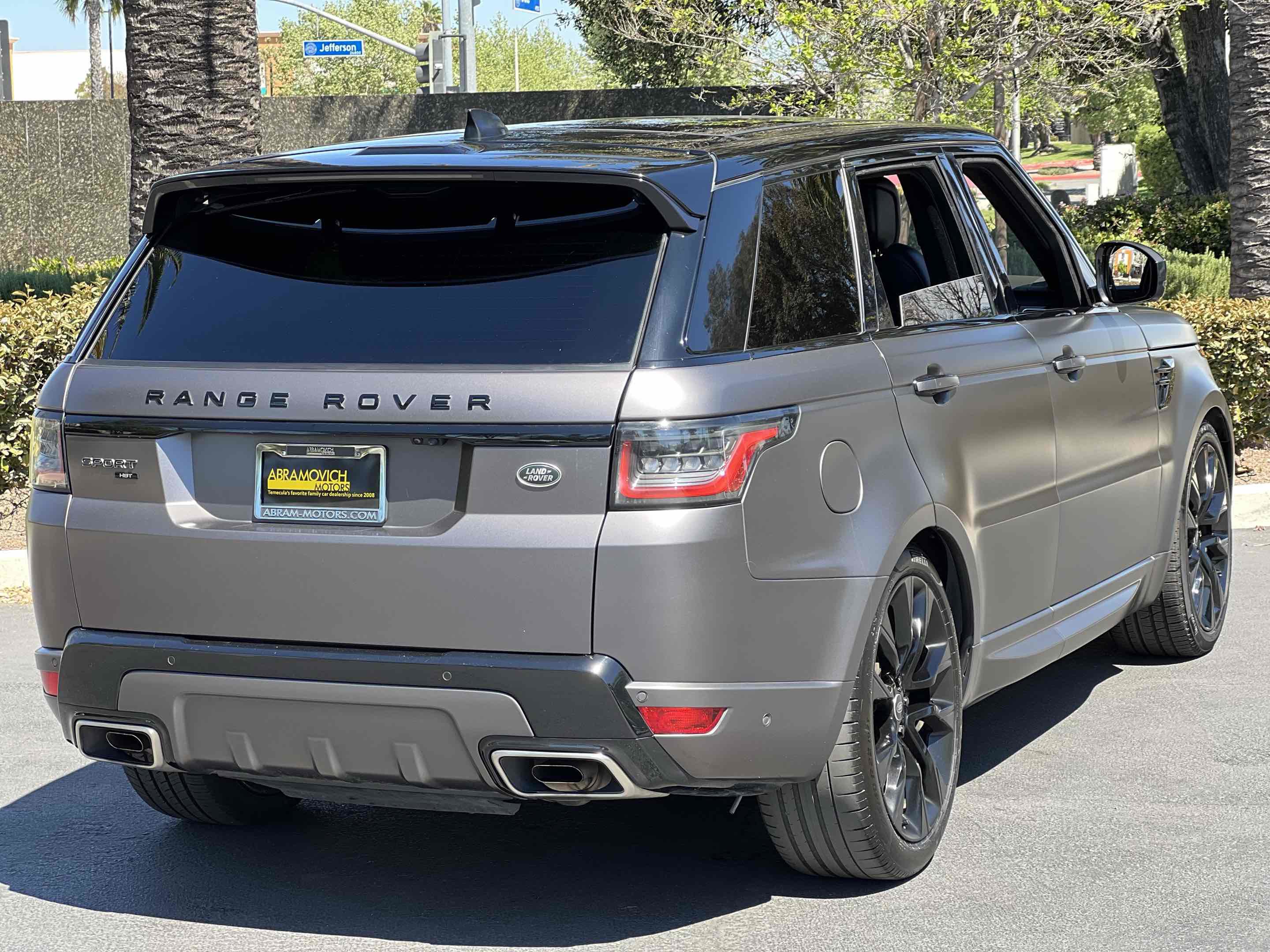 Used 2020 Land Rover Range Rover Sport HST image 23