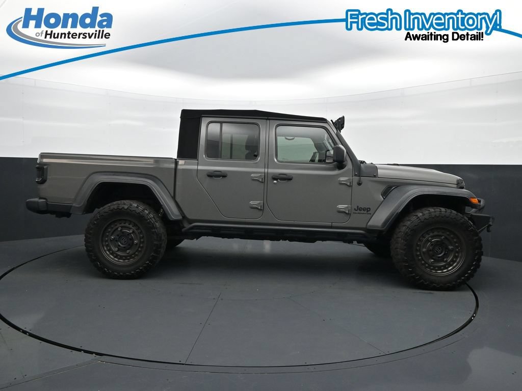 Used 2020 Jeep Gladiator Sport w/ Quick Order Package 24S AWD/4WD image 11