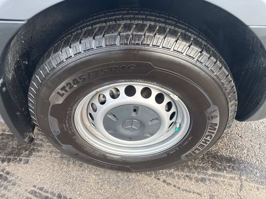 Used 2022 Mercedes-Benz Sprinter 2500 image 52