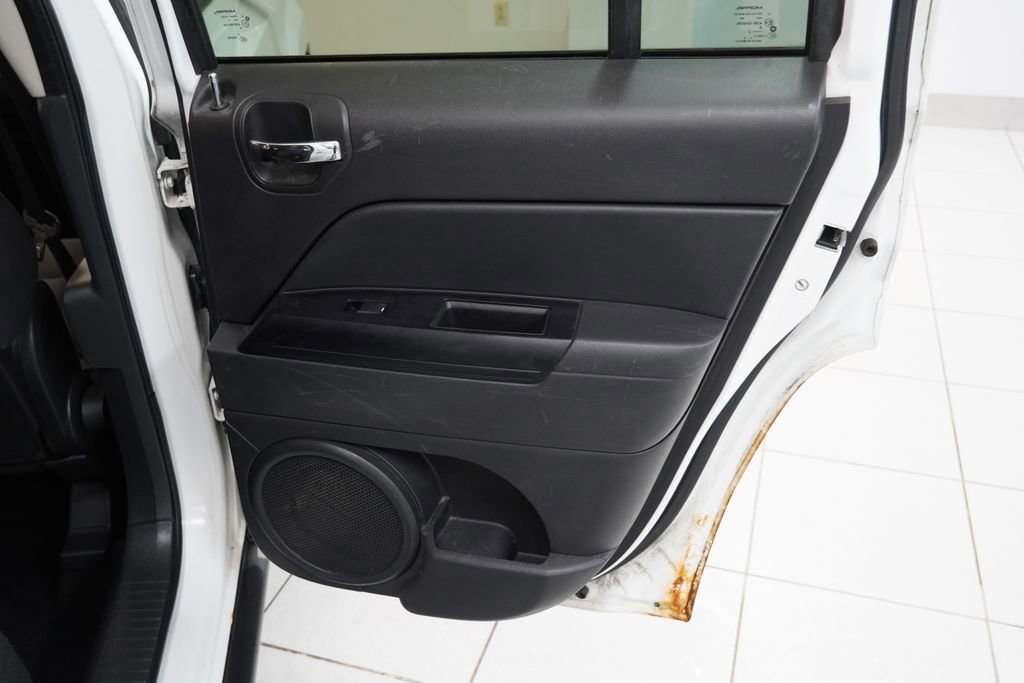 Used 2014 Jeep Patriot Latitude image 22