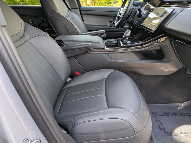 Used 2025 Land Rover Range Rover Sport S image 31