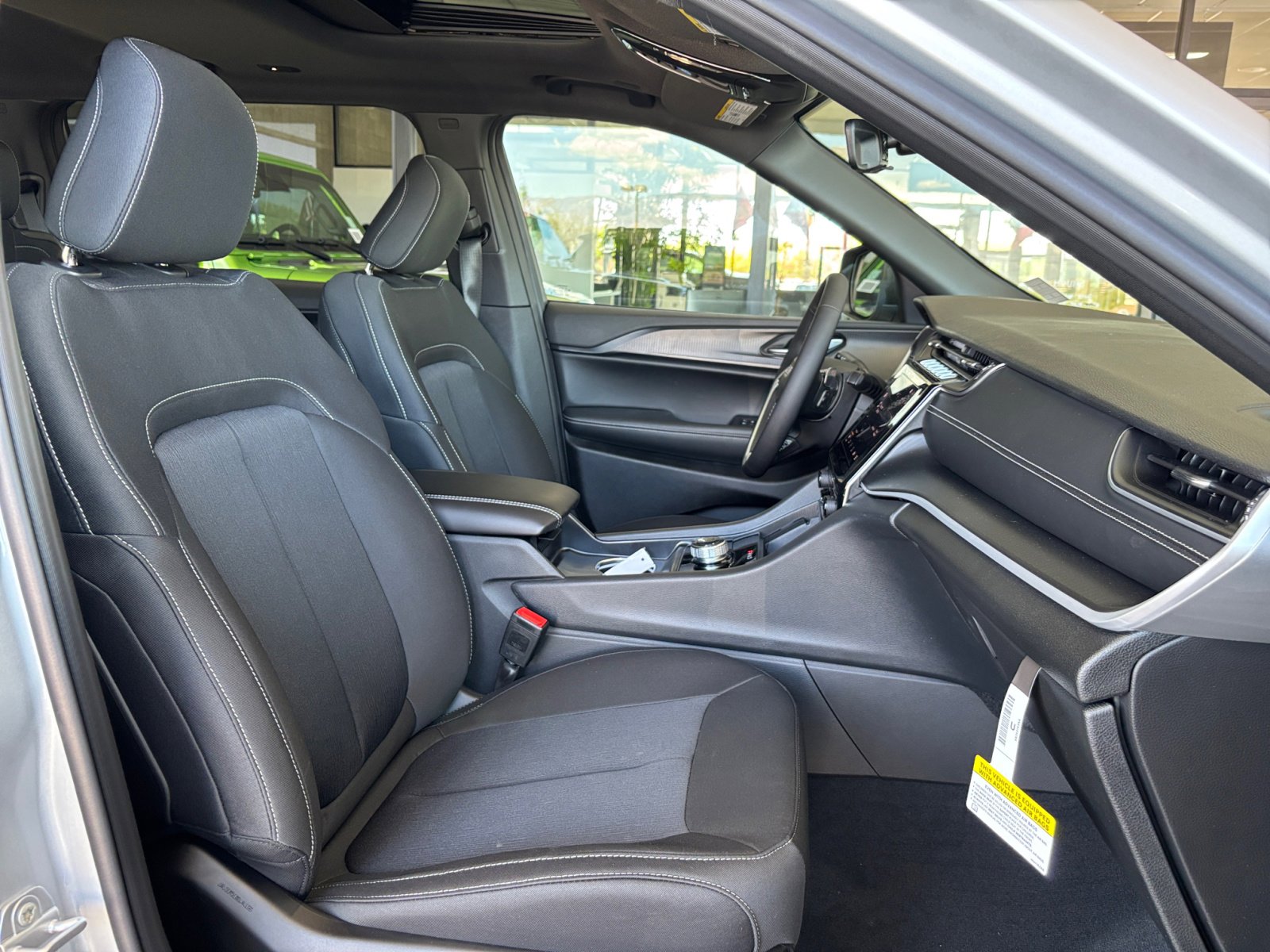 New 2025 Jeep Grand Cherokee L Laredo w/ Trailer Tow Package image 19