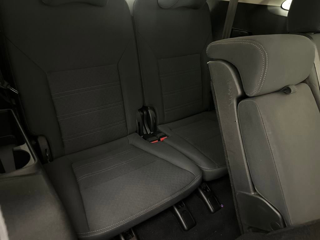 Used 2020 Kia Sorento LX image 18