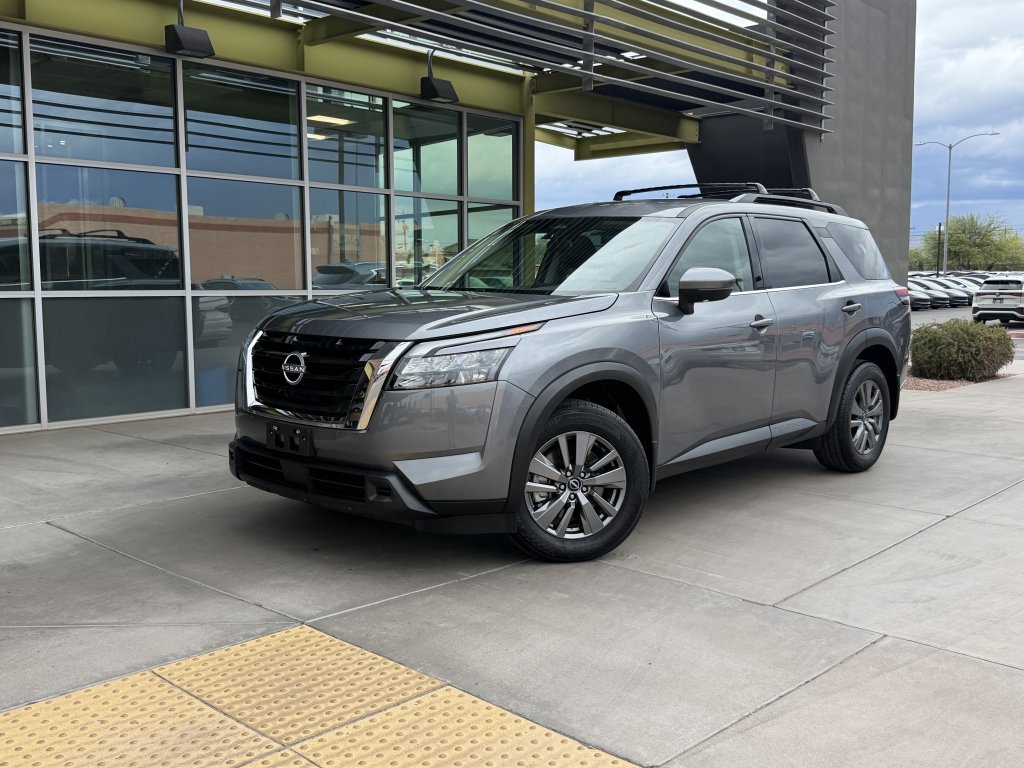 Used 2025 Nissan Pathfinder SV