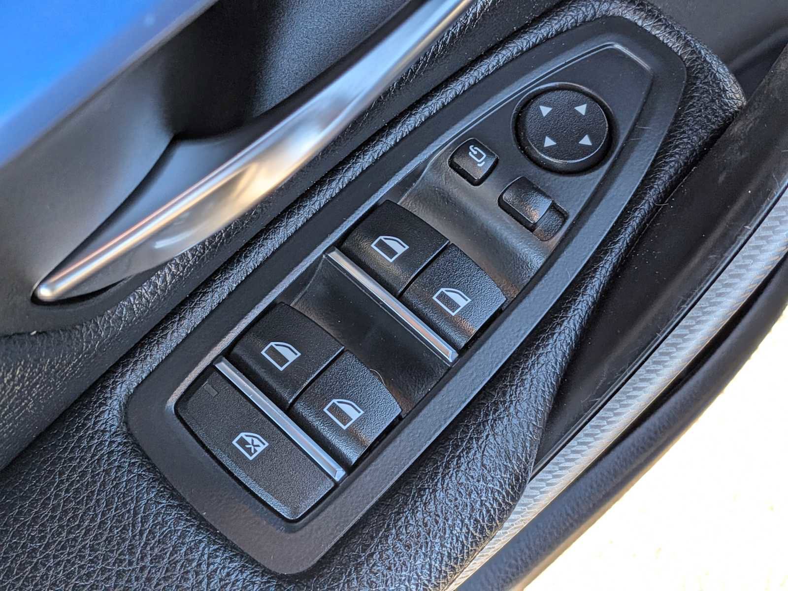 Used 2017 BMW 340i xDrive Sedan image 16