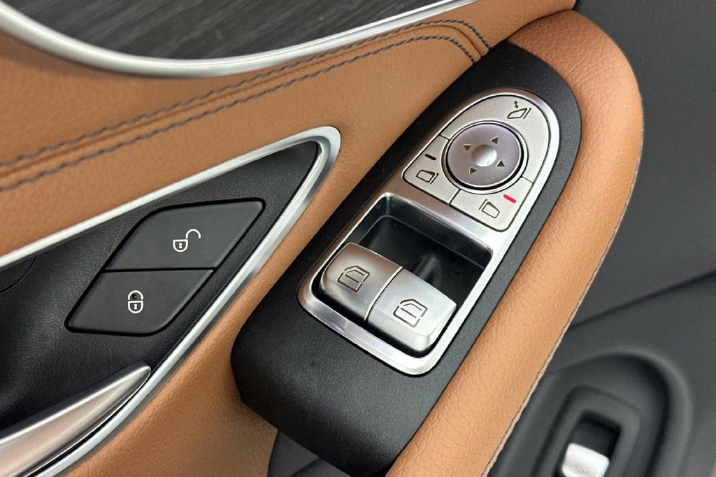 Certified 2023 Mercedes-Benz C 300 4MATIC Coupe image 13