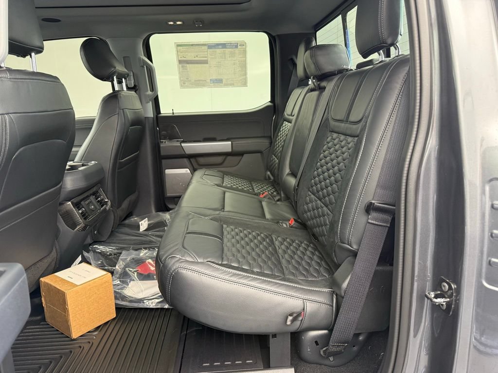 New 2026 Ford F250 Lariat w/ Black Appearance Package AWD/4WD image 47
