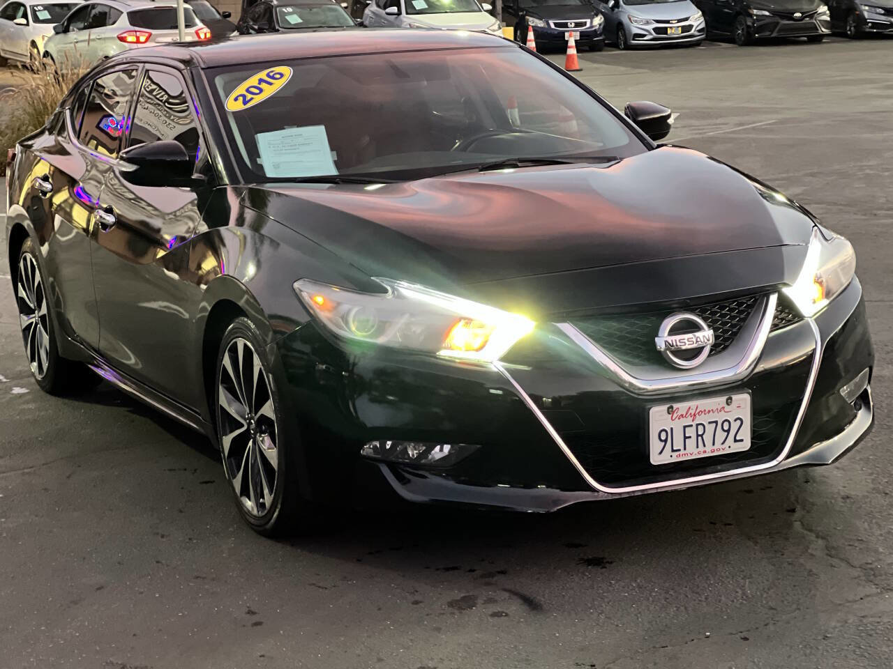 Used 2016 Nissan Maxima SR image 1