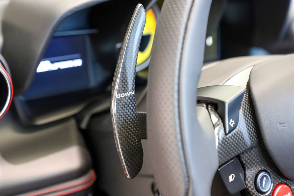 Certified 2022 Ferrari F8 Tributo RWD image 17