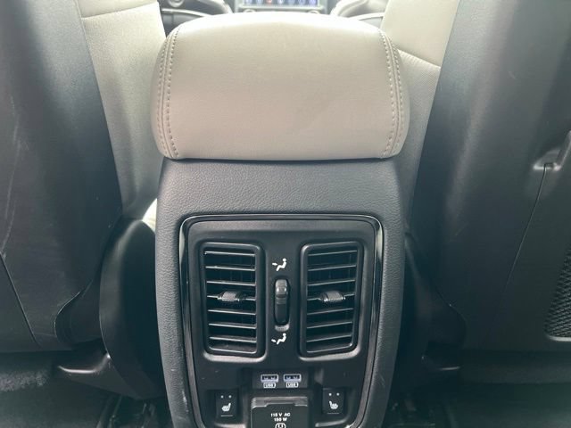 Used 2018 Jeep Grand Cherokee Limited RWD image 18