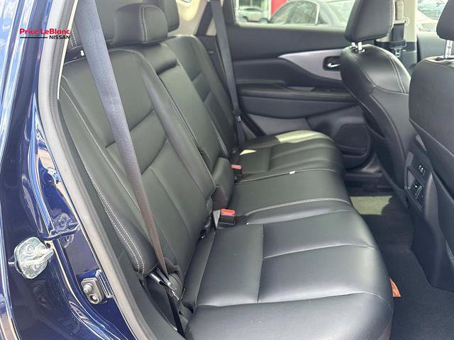 Used 2023 Nissan Murano SV FWD image 8