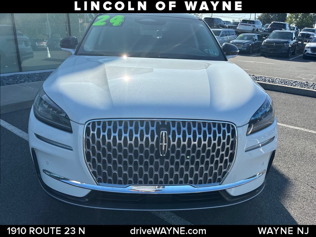 Certified 2024 Lincoln Corsair AWD w/ Equipment Group 101A image 11