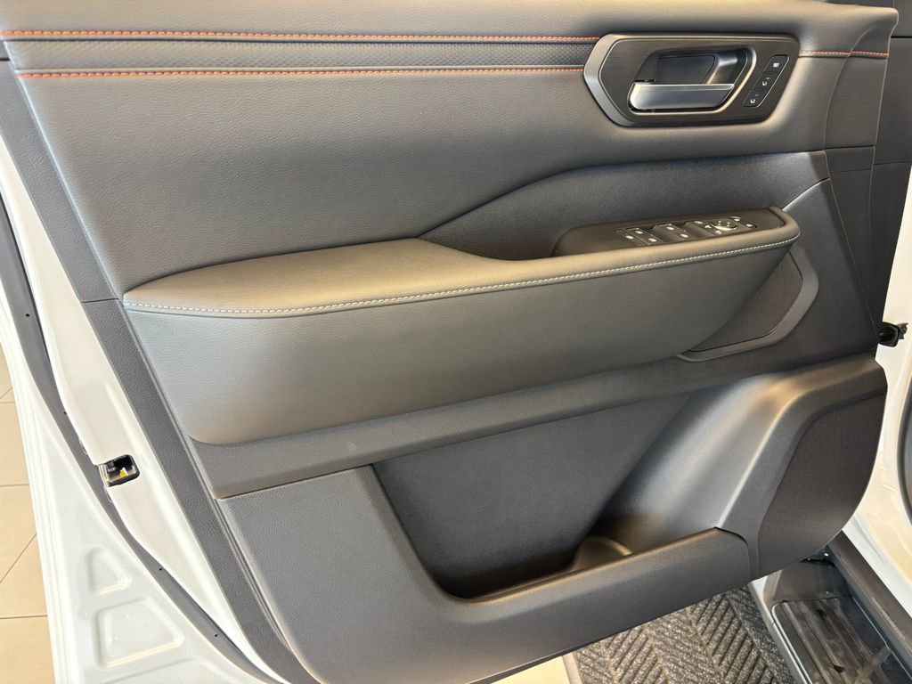 New 2026 Nissan Armada PRO-4X AWD/4WD image 13