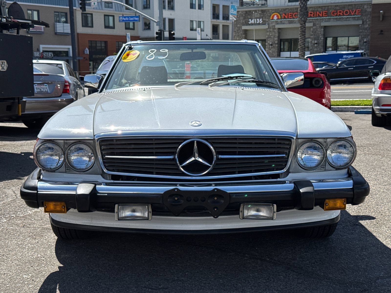 Used 1989 Mercedes-Benz 560 SL image 3