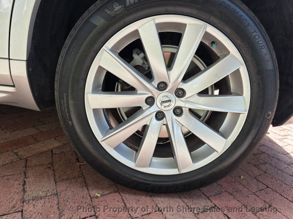 Used 2016 Volvo XC90 T6 Momentum w/ Momentum Plus Package AWD/4WD image 19
