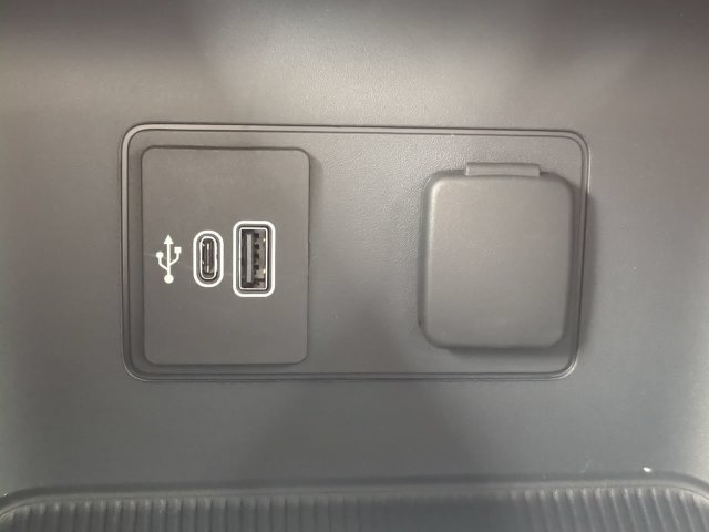 New 2026 Ford Explorer ST-Line w/ ST-Line Street Pack RWD image 23