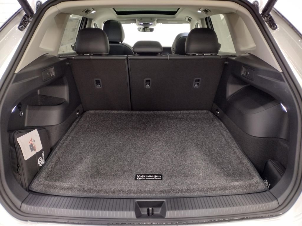 New 2026 Volkswagen Tiguan SE image 16