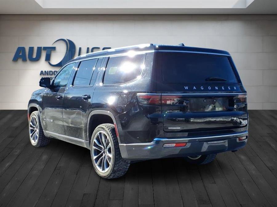 Used 2022 Jeep Wagoneer Series III w/ Premium Group I image 4