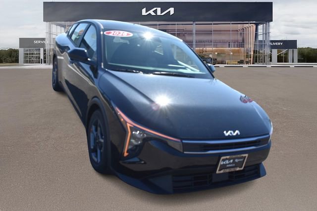 New 2026 Kia K4 LXS image 10