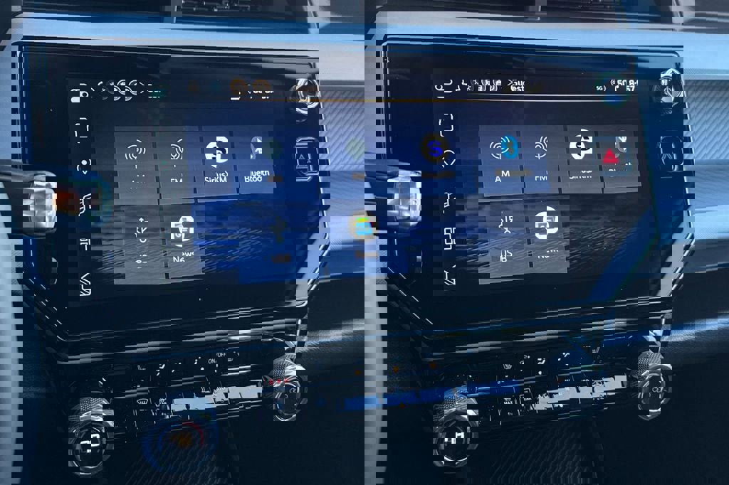 New 2027 Chevrolet Bolt LT w/ Comfort Package image 18