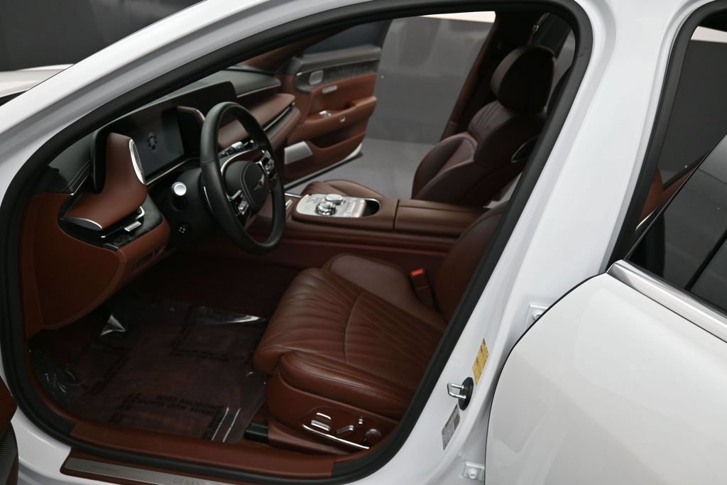 Used 2024 Genesis G90 3.5T AWD/4WD image 13