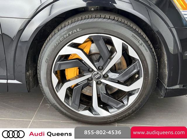 Certified 2023 Audi e-tron Premium Plus w/ Premium Plus Package image 7