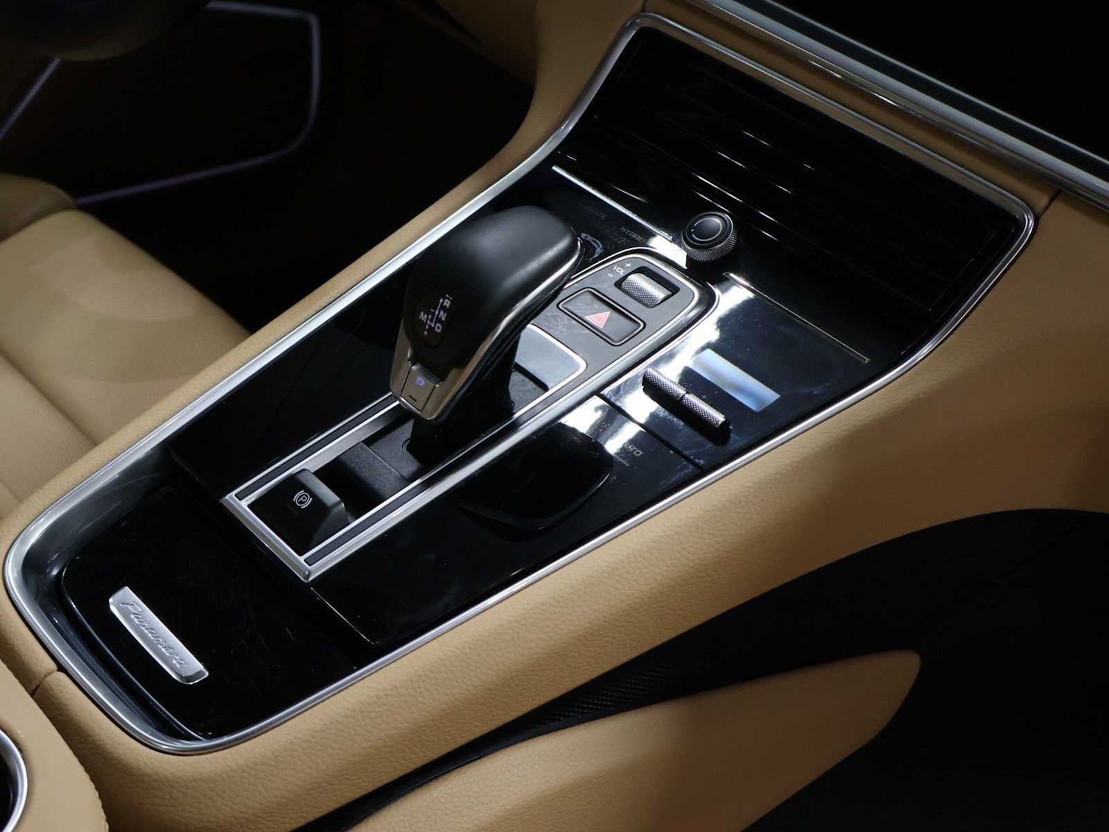 Certified 2023 Porsche Panamera 4S AWD/4WD image 21