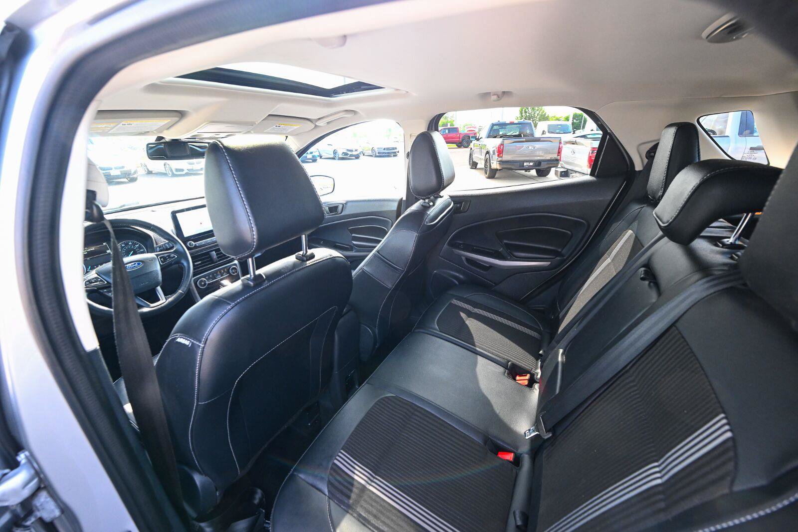 Used 2020 Ford EcoSport SES w/ SES Black Appearance Package AWD/4WD image 21